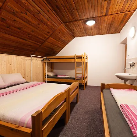 Alpehytte Horska Maty - Az 25 Luzek Dolni Dvur